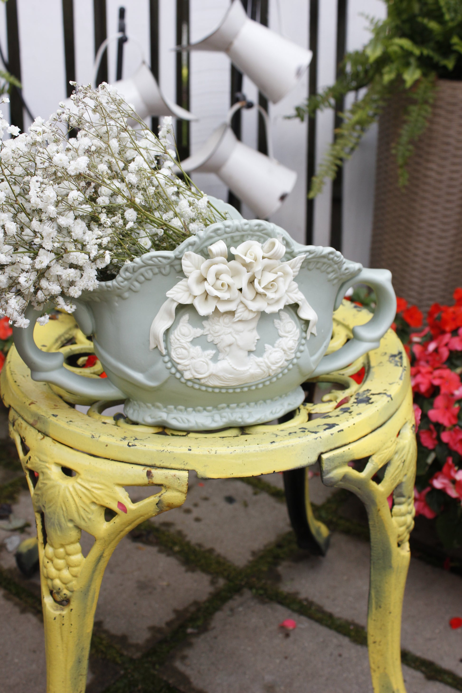 Floral Lady Mint Vase