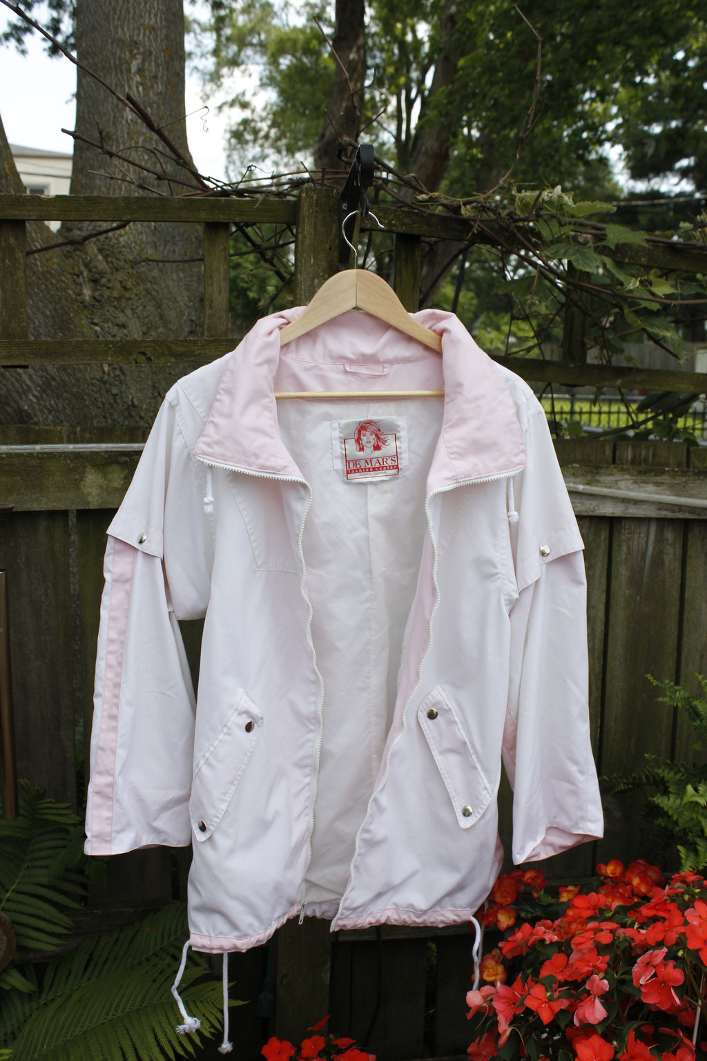 De Mars Fashion Raincoat w/ Removable Sleeves